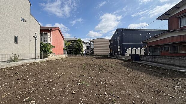 住まい探しは街探し。みんなが街探しのポイントにしているのは何？　第1位は過半数が支持した納得の 「交通の利便性」。続いて3割以上の人がポイントだと答えたのは「住環境」と「公園、緑地の充実」