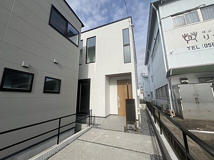 外観現地写真　B号棟