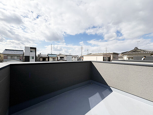 【バルコニー　C号棟】通風・採光に優れた南面バルコニー！