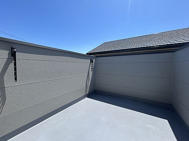 【バルコニー同仕様写真】通風・採光に優れた南面バルコニー！
