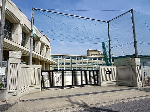 名古屋市立楠小学校（約900m）