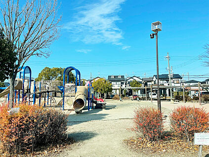 半ノ木公園 230ｍ(徒歩3分)