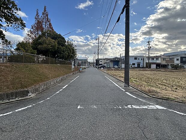 【東側前面道路】約6.5m