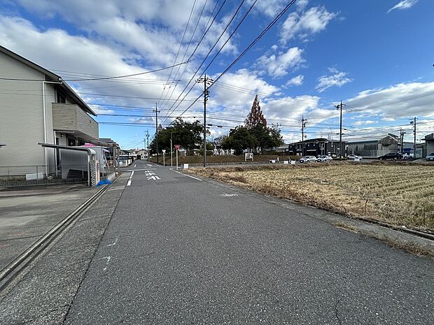 【北側前面道路】約6.5m