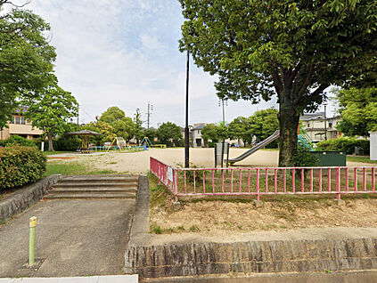 中平公園 100ｍ(徒歩2分)