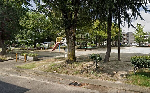 八釼公園(約220m)