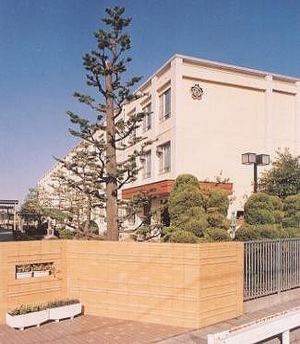 名古屋市立大森小学校(約170m)