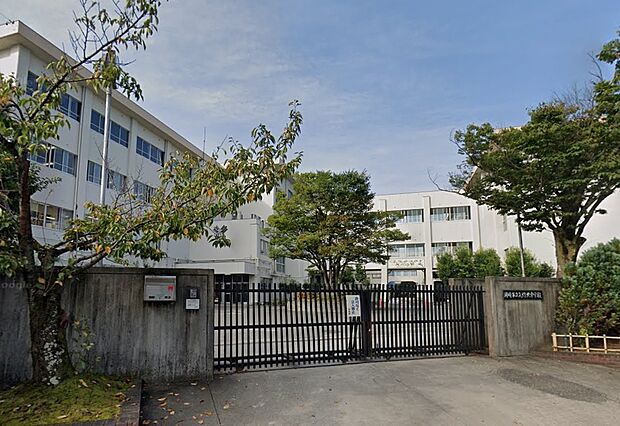 岡崎市立矢作北中学校（約600m）