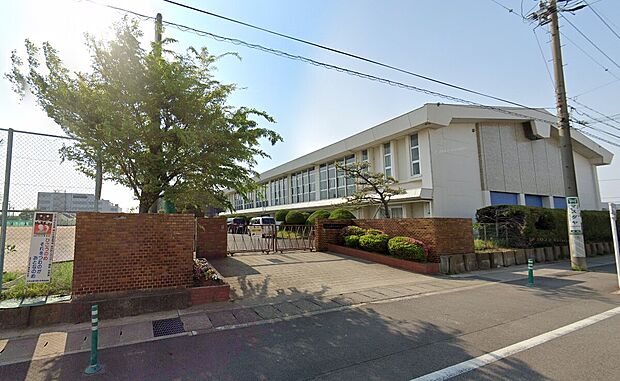 北名古屋市立白木中学校（約1,540m）
