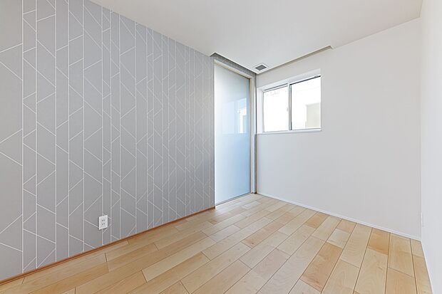 【洋室】■安全にも配慮。窓の位置を高くした子ども部屋。小さなお子様の転落を防ぎます。