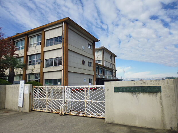 一宮市立今伊勢西小学校.（約350m）