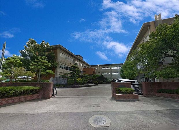 安城市立桜井中学校（約300m）