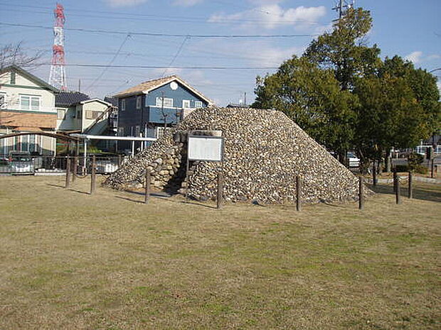  荒子公園（約560m）
