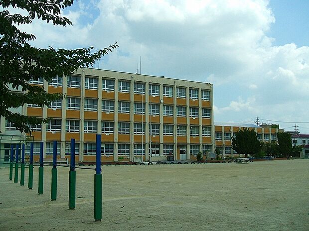 名古屋市立辻小学校（約260m）