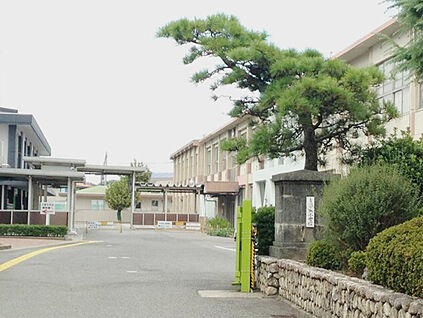 豊明市立中央小学校 800ｍ(徒歩10分)