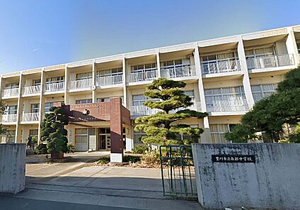 豊川市立南部中学校 140m(徒歩約2分)