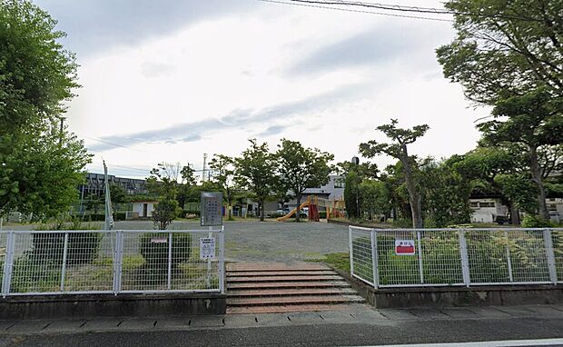 伝馬公園(約370m)