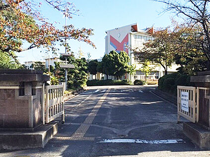 東海市立横須賀小学校 650ｍ(徒歩9分)