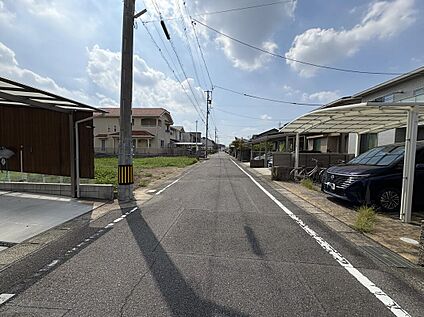 前面道路(2026年8月撮影)