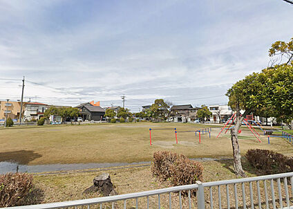根越公園 160ｍ(徒歩2分)