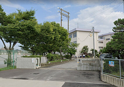 知立市立竜北中学校 650m(徒歩約9分)