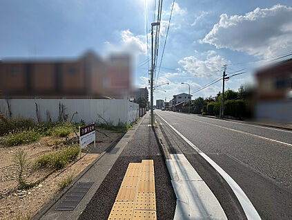 前面道路（2026年8月）撮影