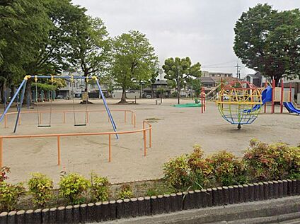 沖田公園 240m