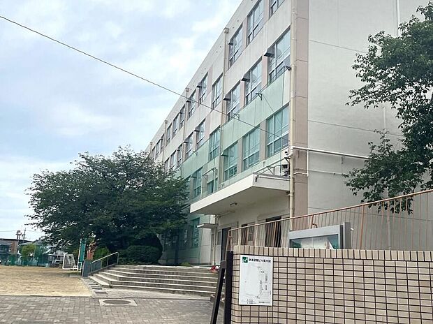 豊正中学校(約2,270m)