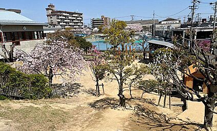 末広保育園 480m