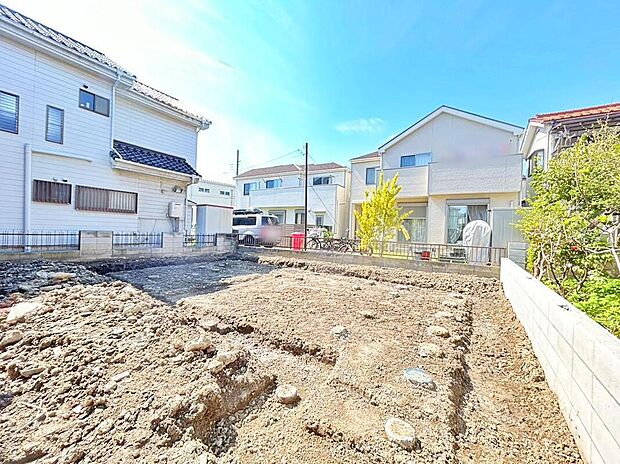 ≪見学予約可能！≫
当日のご見学予約も承ります。同じものは２つとない「夢のマイホーム」との出会いが待っているかもしれません。