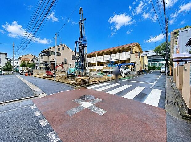 ≪見学予約可能!≫小学校まで徒歩5分。中学校まで徒歩3分!最寄りスーパーまで徒歩6分!ご家族みんなが暮らしやすいエリアです♪