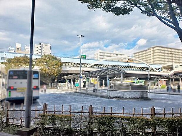 東京メトロ東西線「葛西」駅徒歩12分!「西葛西」駅徒歩21分!都営新宿線「船堀」駅徒歩23分!3駅徒歩圏の好立地です♪