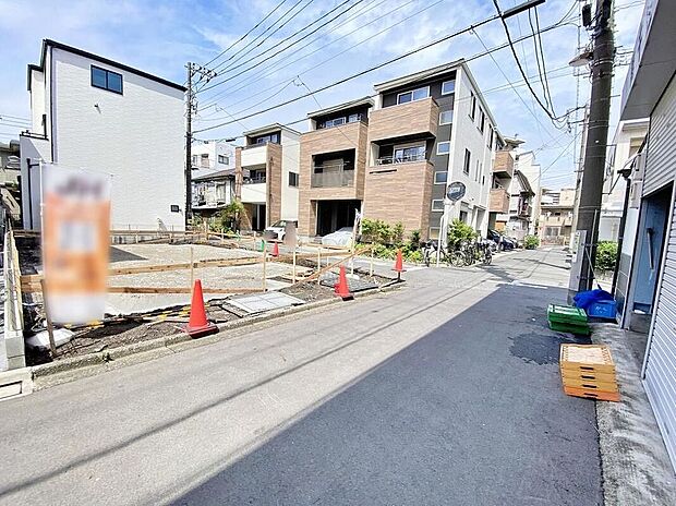 ≪内覧以外にも資金計画やライフプランに寄り添ったご提案をいたします♪≫小中学校、複数スーパーが徒歩10分圏内に揃うご家族みんなが暮らしやすいエリアです♪是非現地をご確認ください!