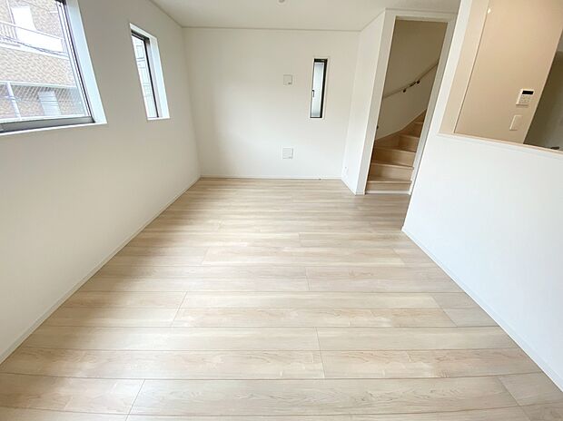 【リビング】≪Living room≫
採光良好なリビングは、ご家族の憩いの空間。居心地の良い快適な安らぎの場所にもなりそうです。