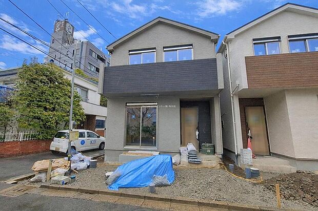 【現地外観写真】☆B号棟☆
≪内覧以外にも資金計画やライフプランに寄り添ったご提案をいたします♪≫
スーパーやドラッグストアが徒歩5分圏内でお買物ラクラク♪