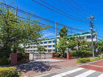 葛飾区立奥戸小学校 550ｍ(徒歩7分)