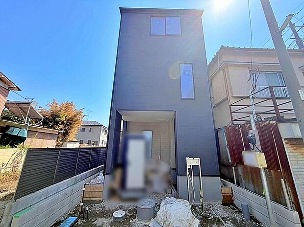 【現地外観写真】≪充実の仕様設備で暮らし快適≫