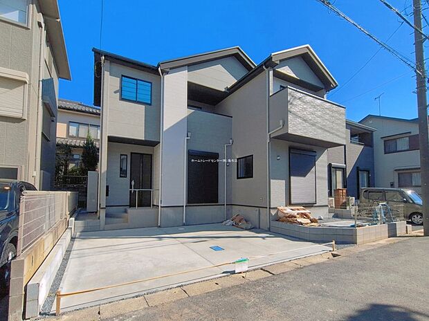 【前面道路含む現地写真】この街とこの家で暮らしたくなる魅力が満載。利便性と自然、周辺環境の心地よさは写真や文章では伝えきれません。日々の動線や採光、周辺施設との距離感まで、ぜひ現地でご体感ください。2026.04撮影