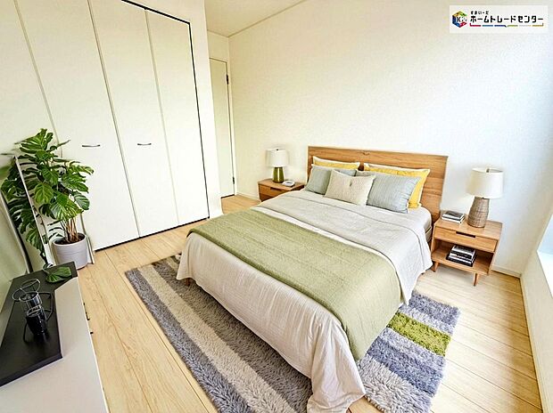 【リビング以外の居室】≪Room≫
収納も多く住みやすい邸宅です♪ご家族での生活に寄り添う設計となっております。
※家具をCGで加工しています。家具付き販売ではございません。