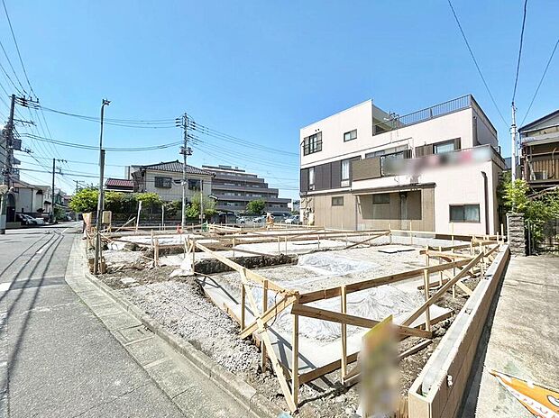 【現地外観写真】≪現地ご案内は便利なネット予約も可能です!お気軽にお問い合わせください♪≫東武伊勢崎線「竹ノ塚」駅徒歩18分!つくばエクスプレス「六町」駅からバスもあります!