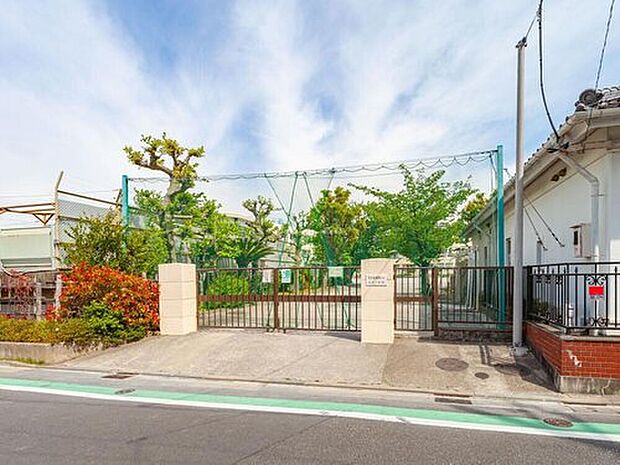 葛飾区立水元小学校(約450m)