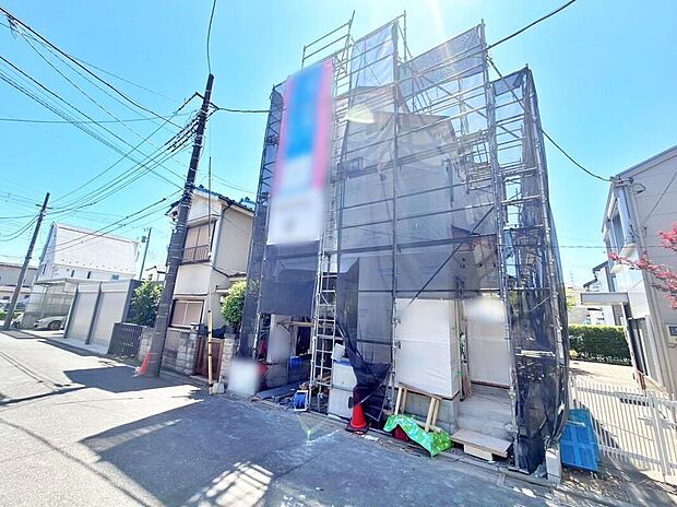 【前面道路含む現地写真】≪内覧以外にも資金計画やライフプランに寄り添ったご提案をいたします♪≫小学校やスーパーが徒歩圏にある、家族みんなが暮らしやすいエリアです♪