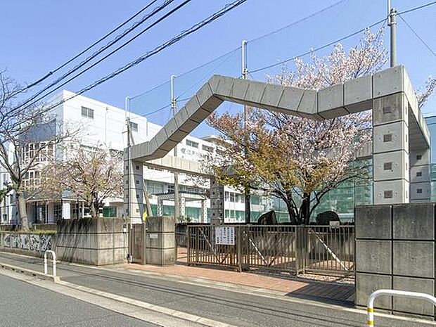 江戸川区立南葛西第二中学校(約1,200m)
