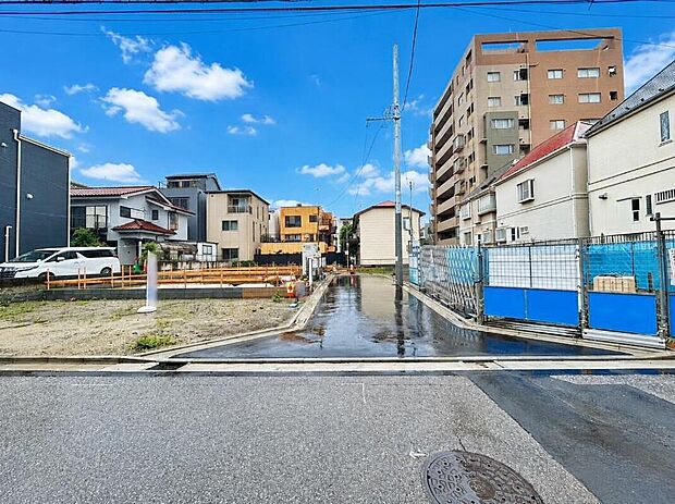 【前面道路含む現地写真】≪内覧以外にも資金計画やライフプランに寄り添ったご提案をいたします♪≫
東京メトロ東西線「葛西」駅徒歩15分!JR京葉線「葛西臨海公園駅」からバスもあります!アクセスの良い立地です♪