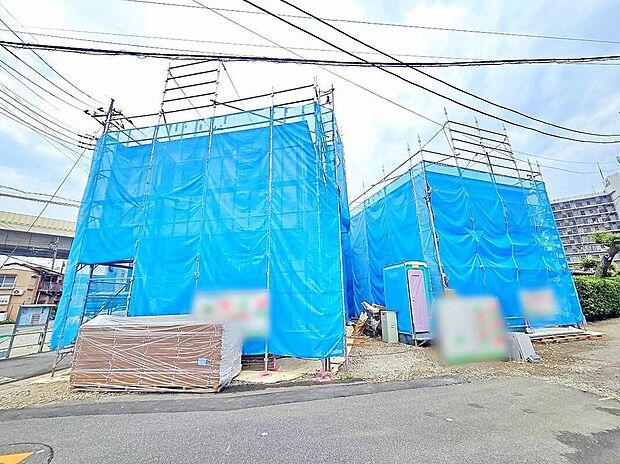【現地外観写真】≪現地ご案内は便利なネット予約も可能です!お気軽にお問い合わせください♪≫設備や広さなどの条件を満たし、将来にわたって長く住み続けられると国から認められた「長期優良住宅」☆