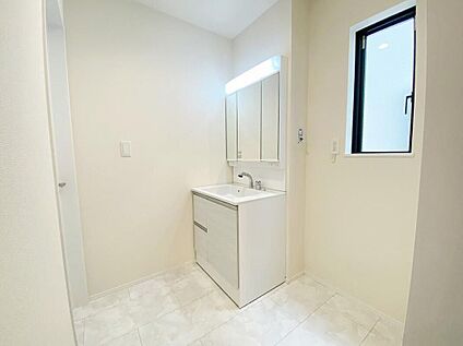 ≪Powder room≫