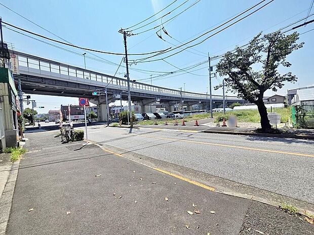 【前面道路含む現地写真】≪見学予約可能！≫生活するだけの家ではなく「日々を楽しむ暮らし」を♪