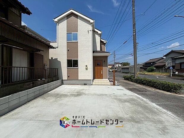 東海市養父町４期　全２棟（写真A号棟）
ご好評につき残り１棟！
ぜひ現地にて、実際の建物・街並み・日当たり等ご確認下さい！
お問い合わせはお気軽に♪