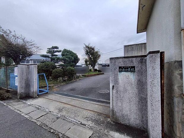 春日井市立松原小学校まで600m