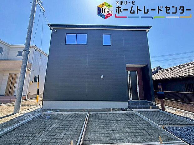 リーブルガーデン小牧市小木 2号棟
ご好評につき残り2棟!
堂々完成しました☆ご案内可能です♪
ぜひ現地にて、実際の建物・日当たり・周辺環境などご覧ください♪
お問い合わせはお気軽に!